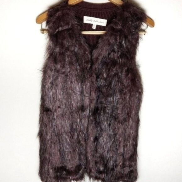 Sebby Collection Knit Faux Fur Vest – Stylish Warm Vest size Medium - Picture 3 of 9